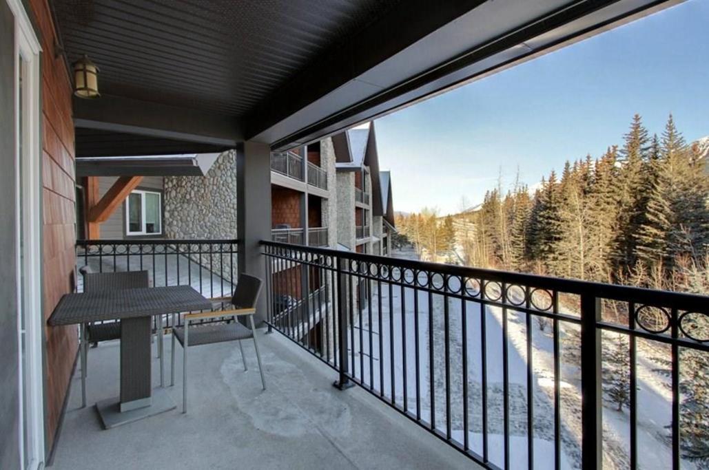 B&B Grand Rockies Resort 2Br 1Pullout Canmore Exterior photo